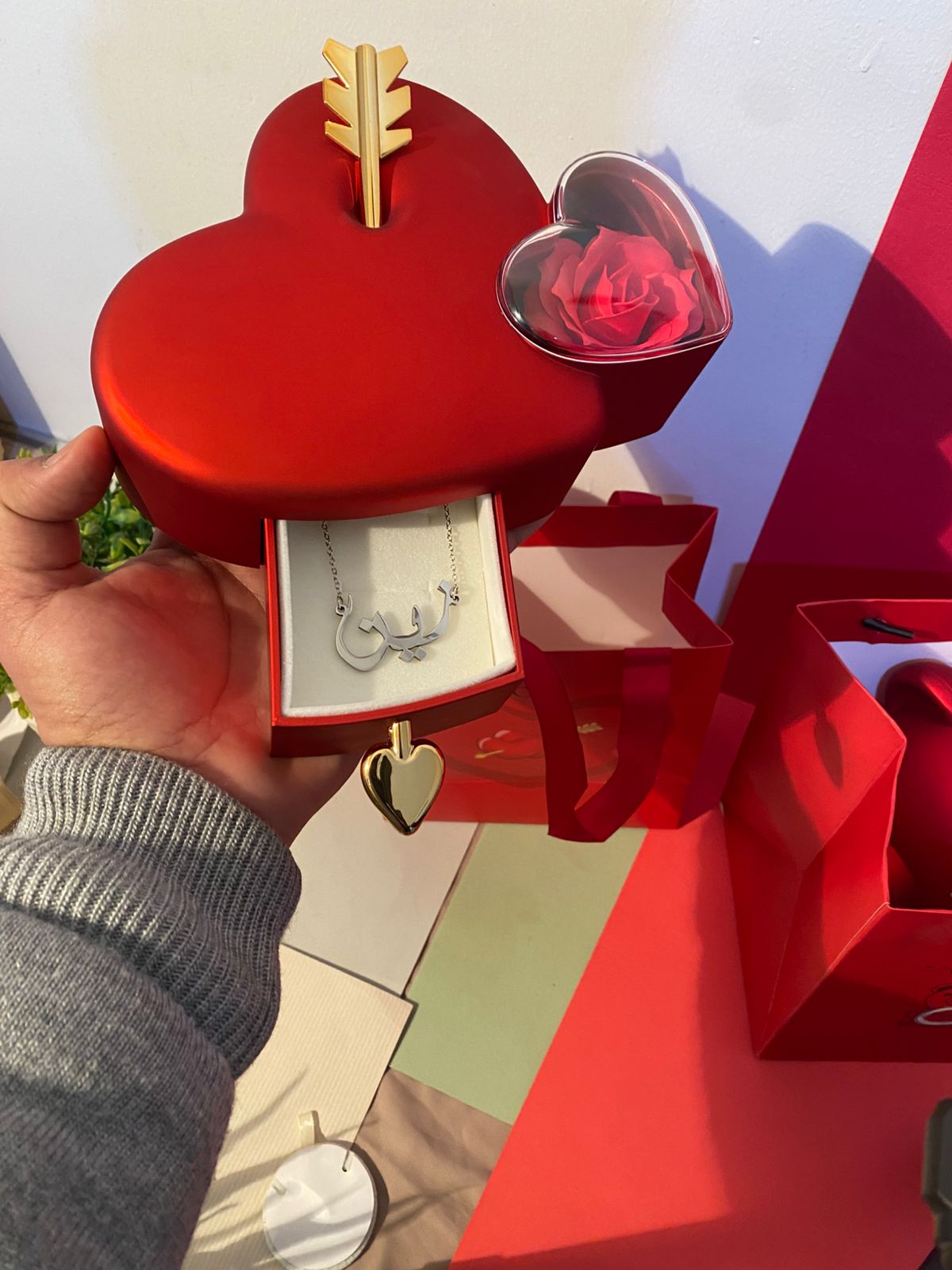 بوكس قلب احمر