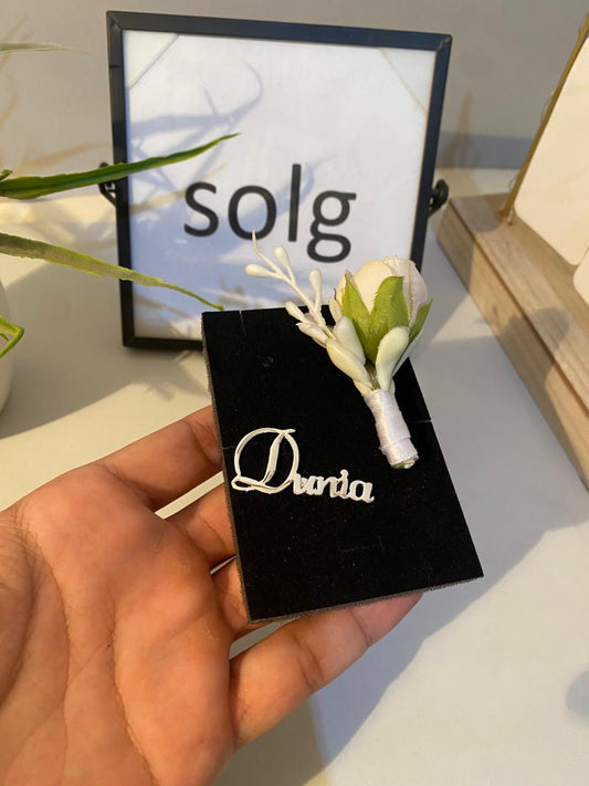 دبوس بدلة بأسم + دبوس وردة